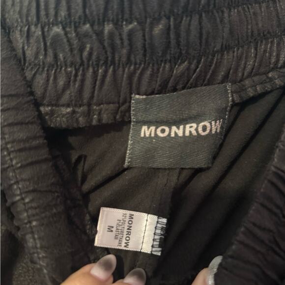 Monrow Black Faux Leather Textured Joggers size Medium - Picture 5 of 7